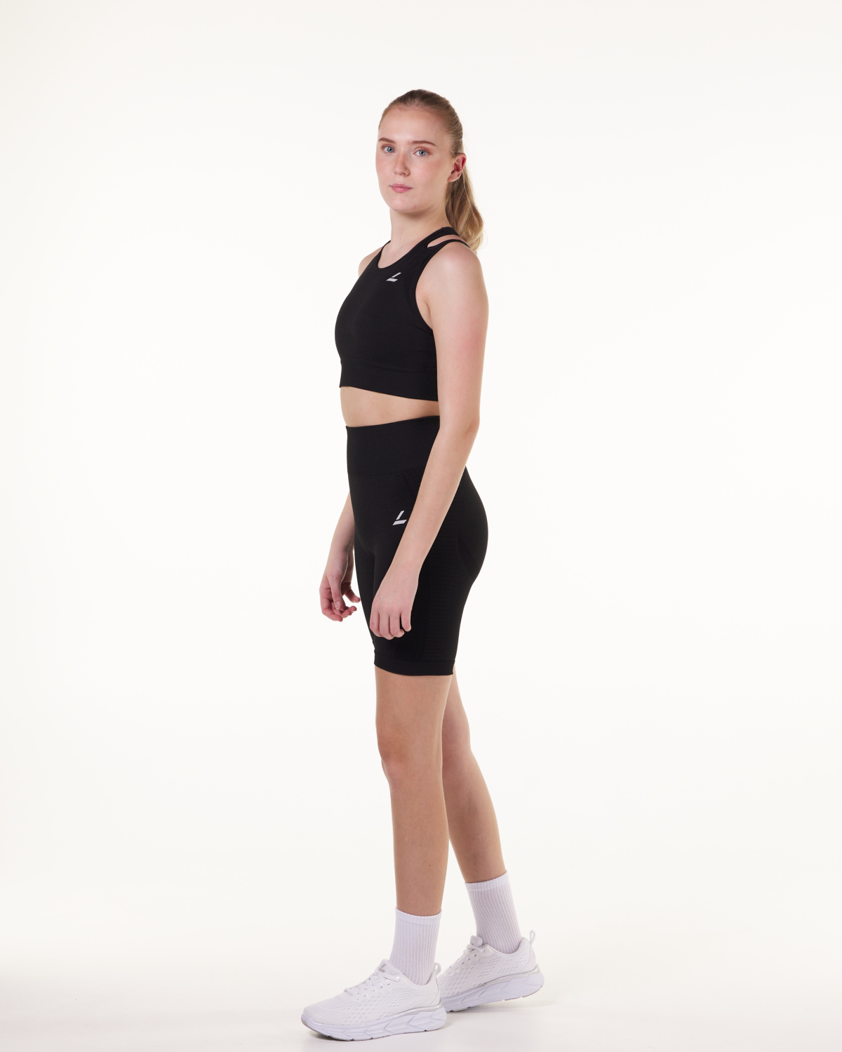 LEVITY Solar Seamless Shorts Black 22