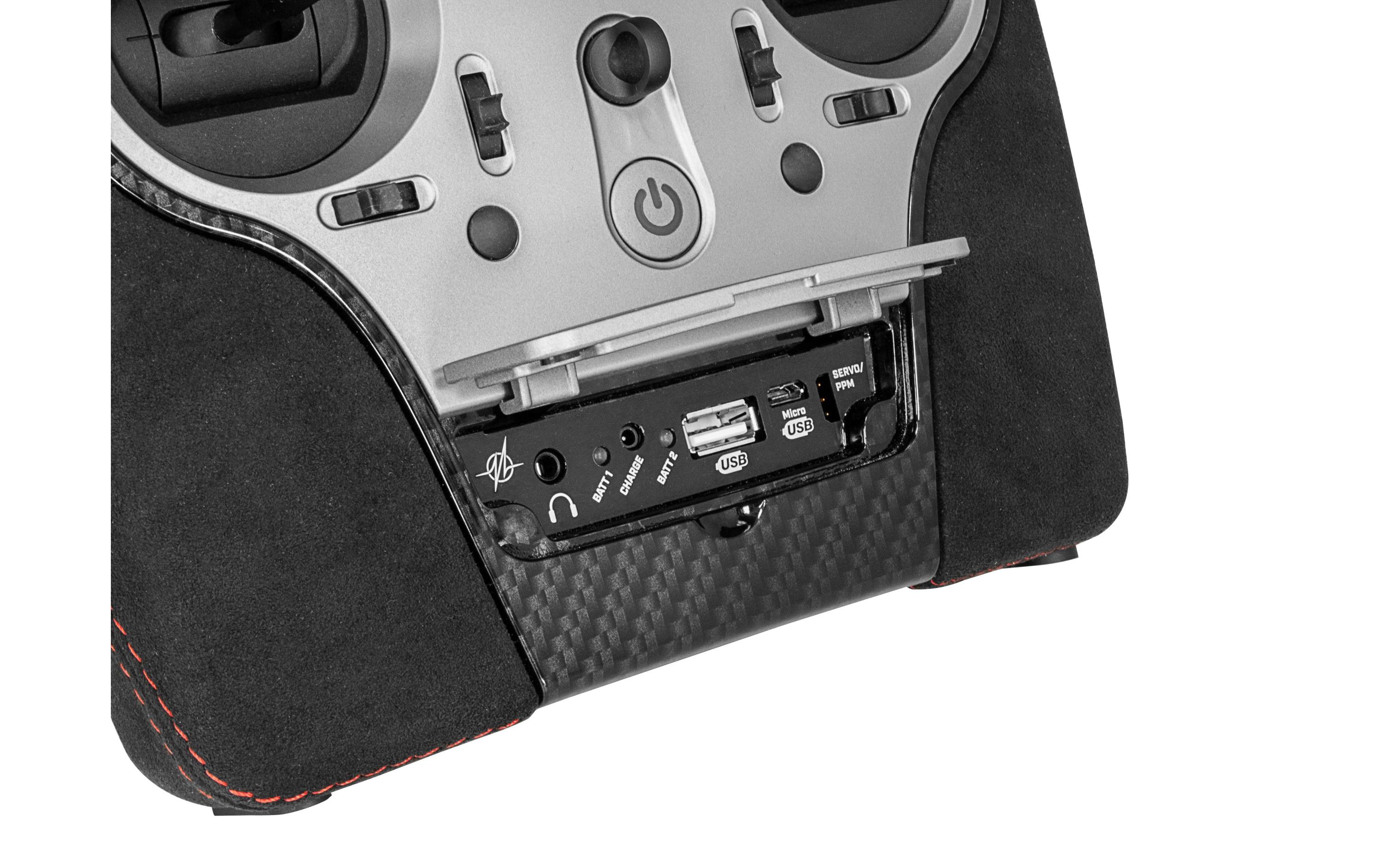 Fernsteuerung CORE Mode 2 Titanium 26-Kanal<br>High-End-Sender mit störsicherer 2.4-GHz-Übertragung