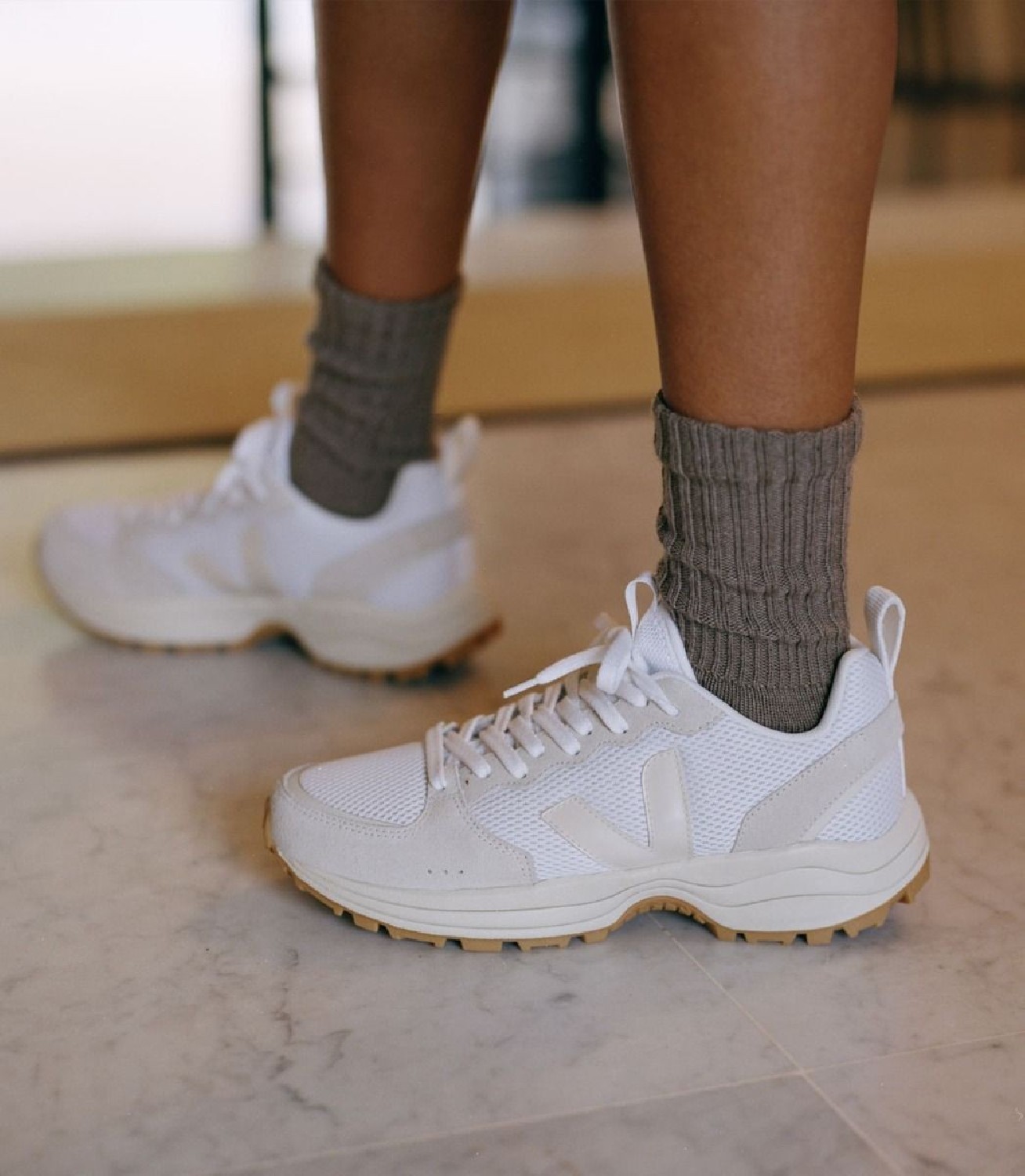 Veja Sneaker Venturi Alveomesh White Pierre Natural