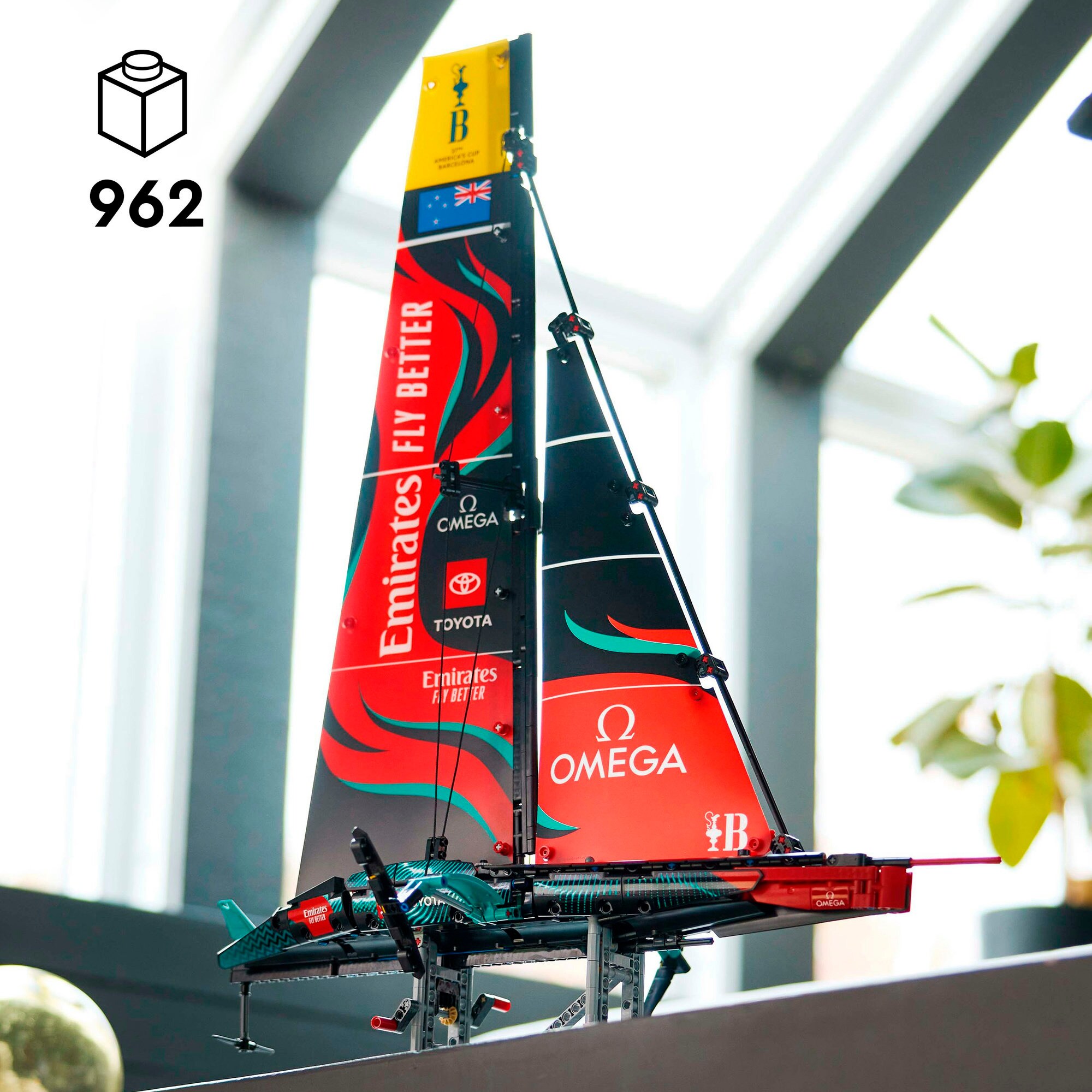 LEGO Konstruktionsspielzeug Technic Emirates Team New Zealand AC75 Rennjacht