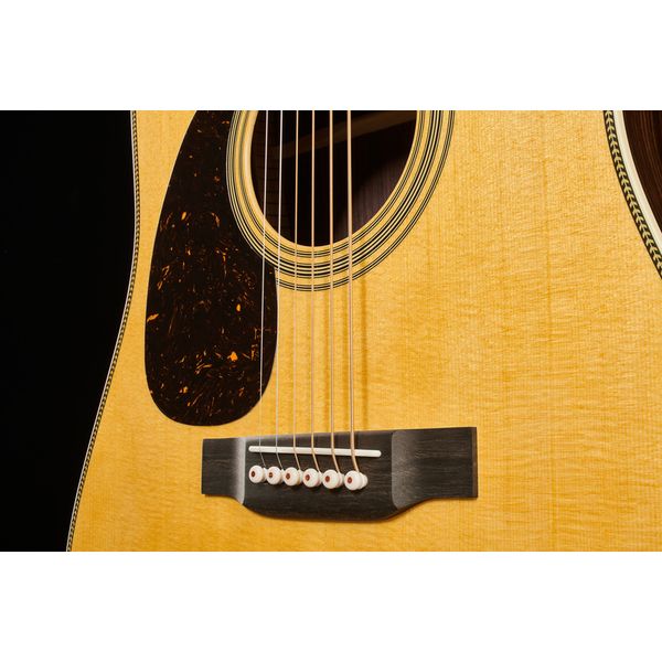 Martin Guitar HD-28 Lefthand