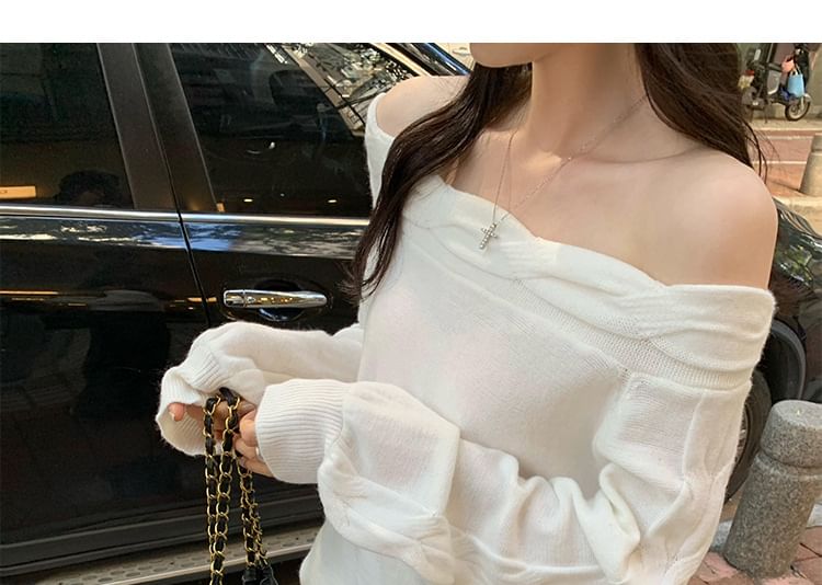 Moon City - Off-Shoulder Kabeltrui