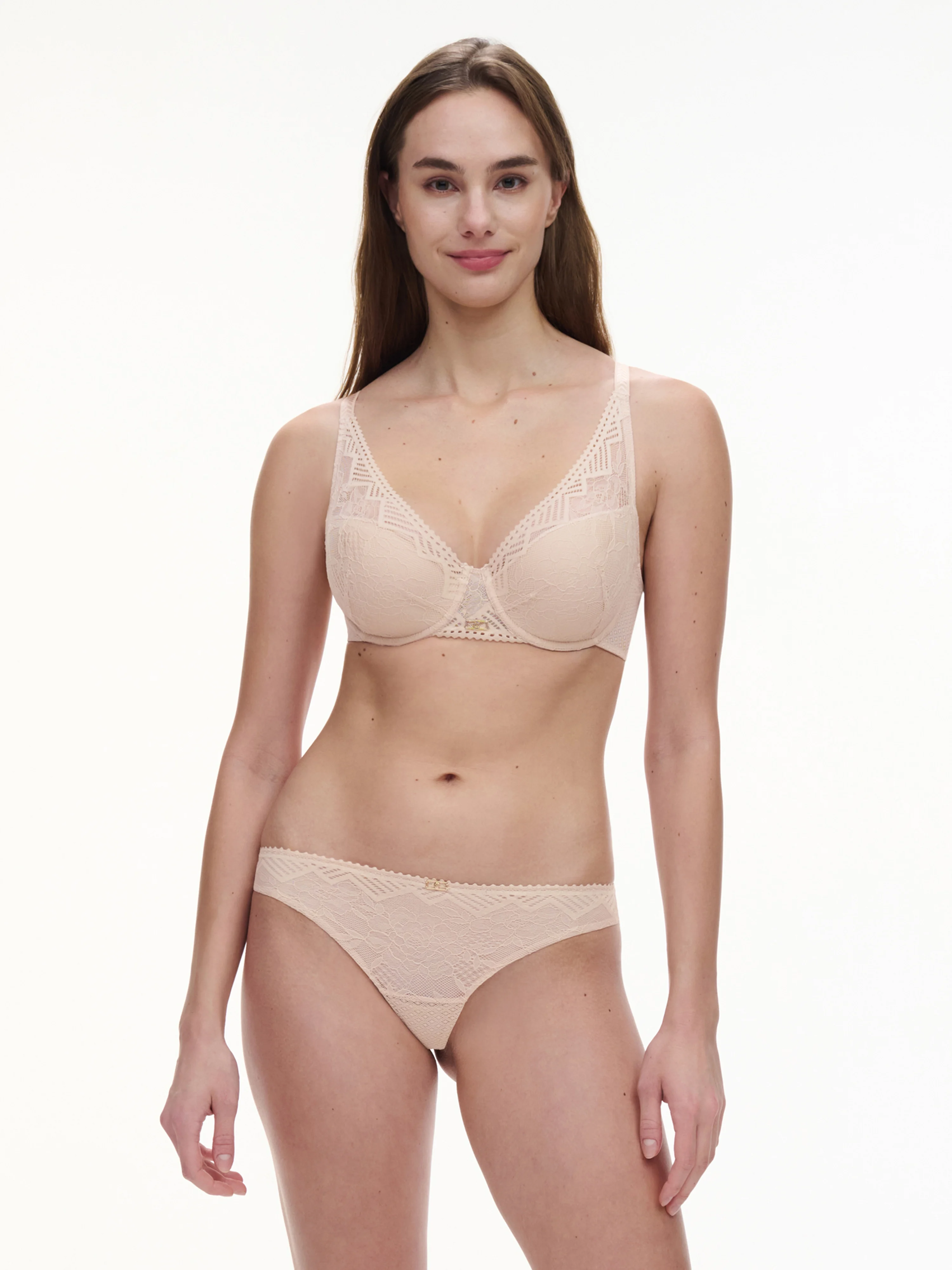 ORIGINS - Soutien-gorge spacer plongeant en dentelle | Beige
