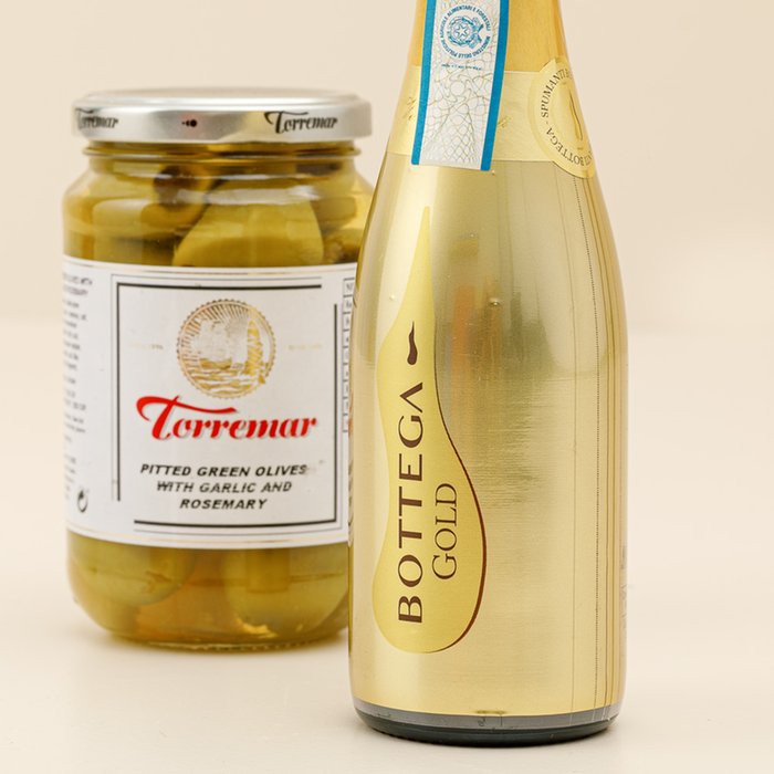 Borrelpakket | Bottega Gold in houten kist met olijven | 20cl