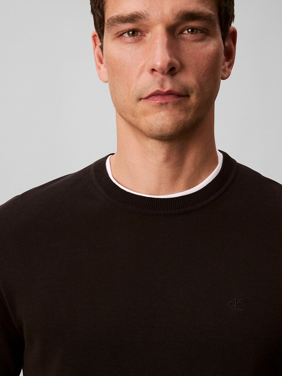CALVIN KLEIN<br>Suéter em malha fina com gola redonda