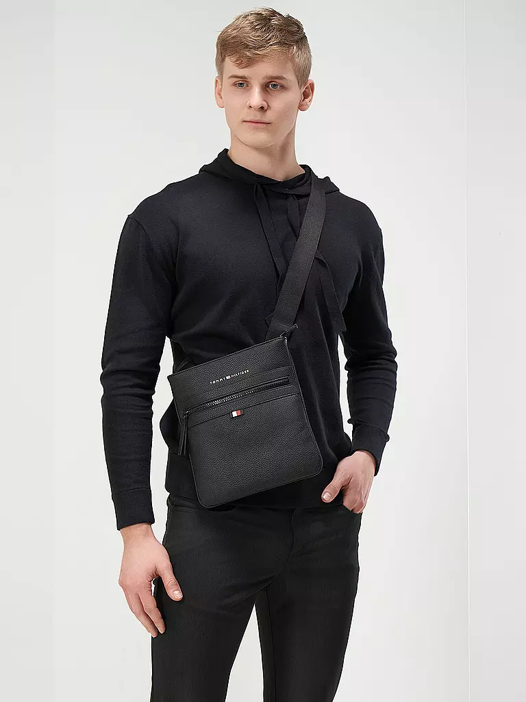TOMMY HILFIGER Tasche - Crossbody Essential schwarz