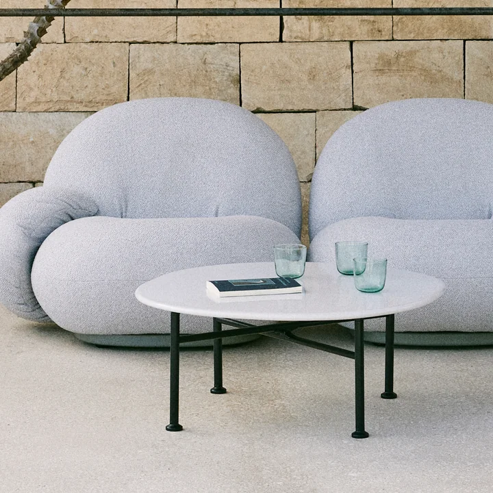 Gubi - Carmel Outdoor Lounge Tisch 75 x 75 cm, black semi matt / clam white