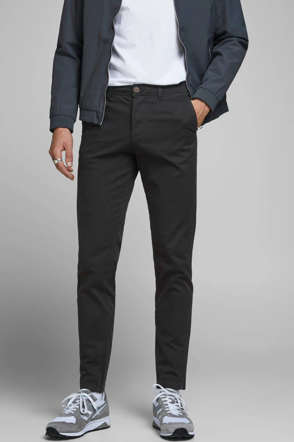 JACK & JONES slim fit it chino JJIMARCO JJBOWIE zwart