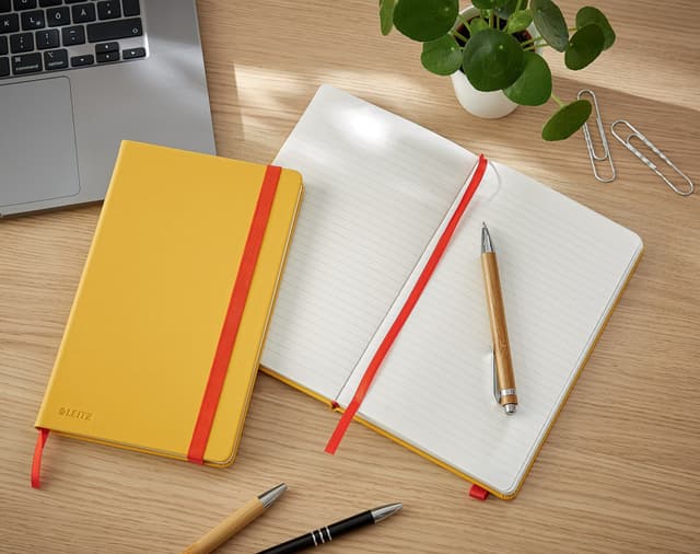 Leitz Cosy notesbog Soft Touch linjeret med Hardcover