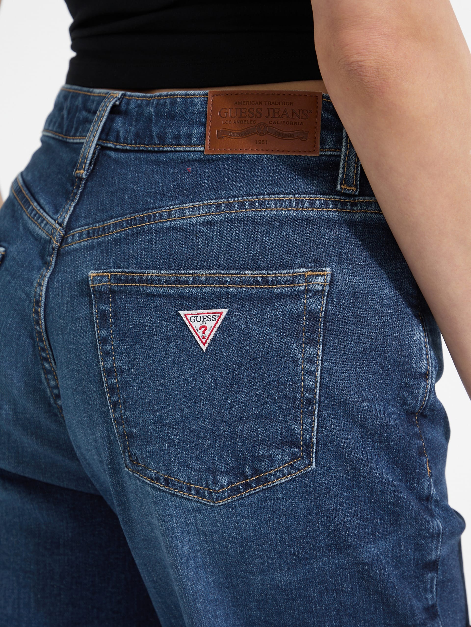 Calça jeans estilo mãe G06