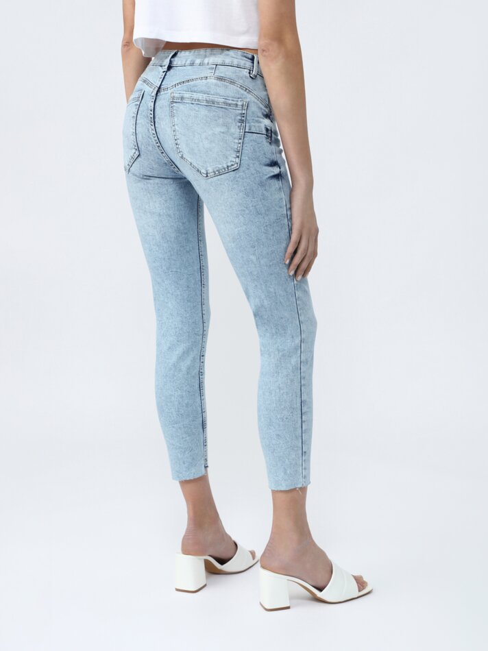 Calça jeans push-up - Azul claro