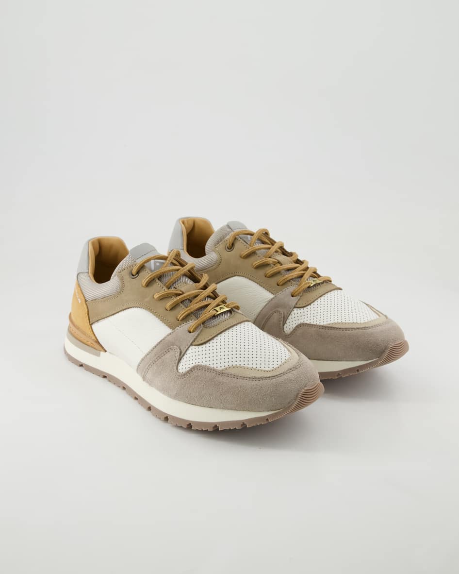 Ambitious Vince Sneaker in Beige