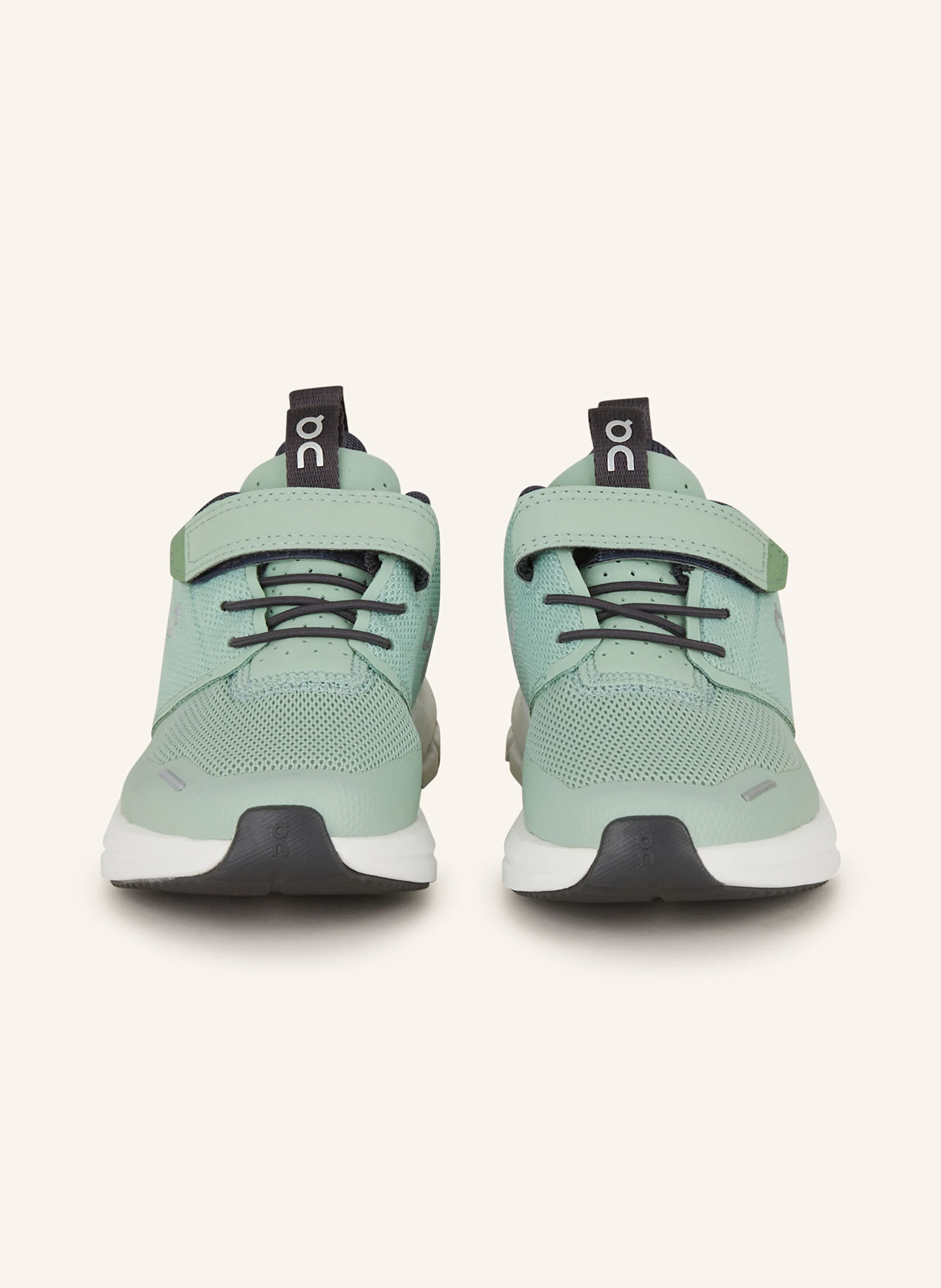 On Sneaker CLOUD PLAY
