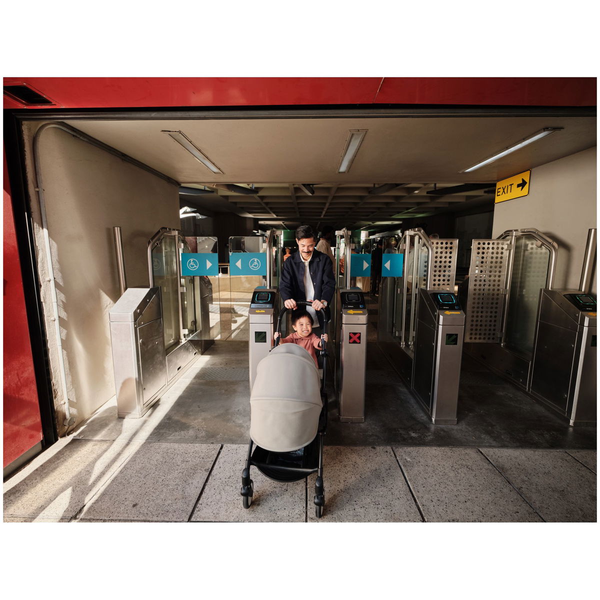 STOKKESTOKKE   YOYO³ 6+ white mit Liegewanne toffee