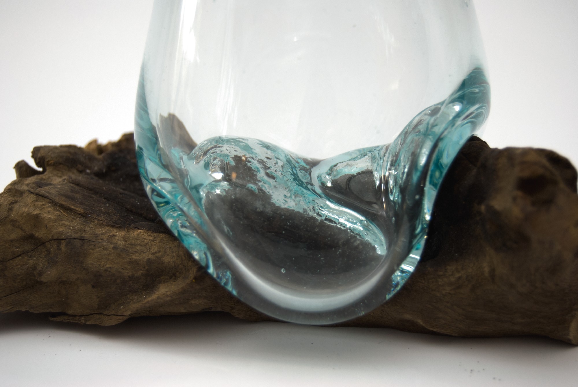 Glasvase aus Wurzelholz, B ca. 20 cm, H ca. 20 cm, T ca. 20 cm von fischer's lagerhaus