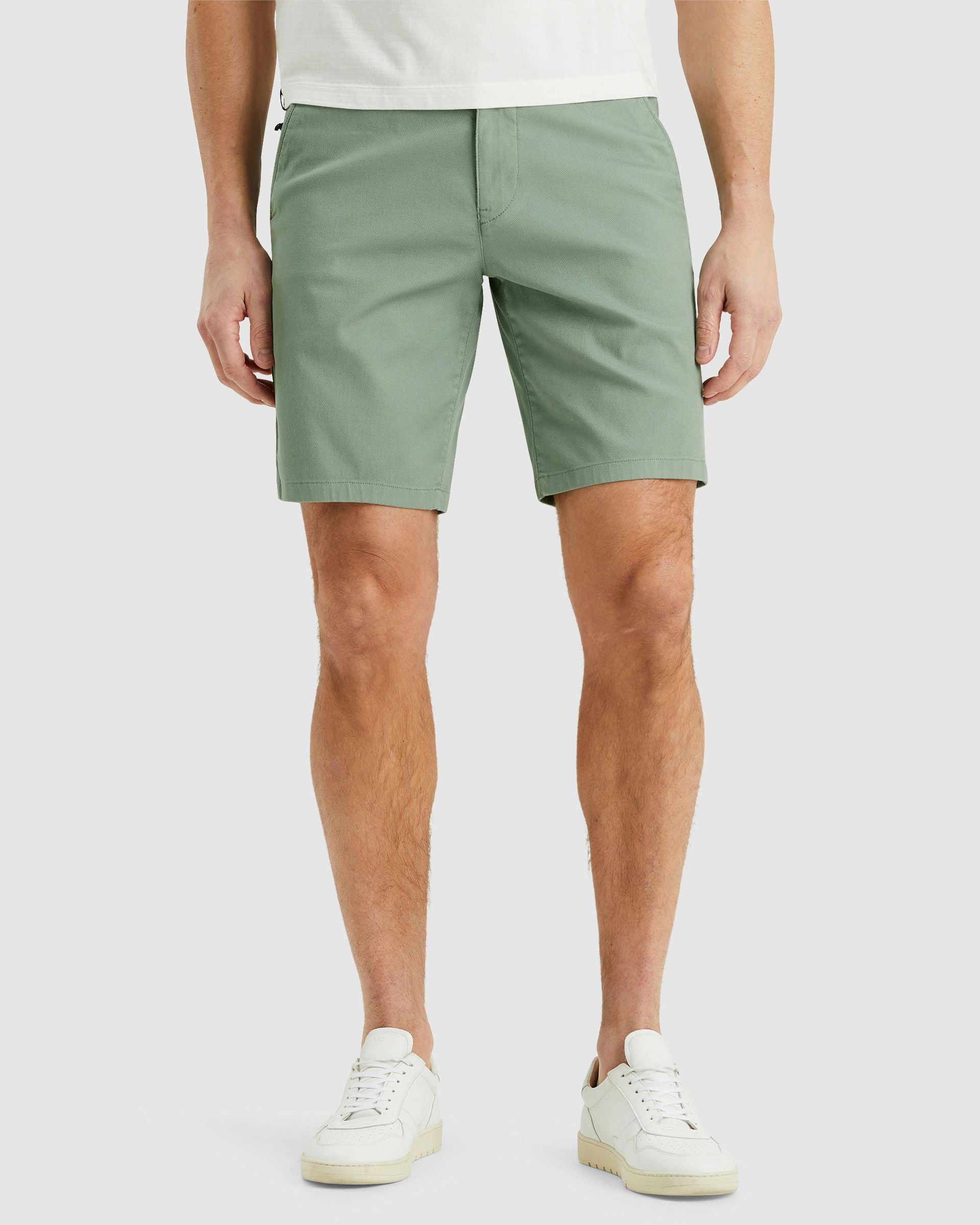 Vanguard V65 Short