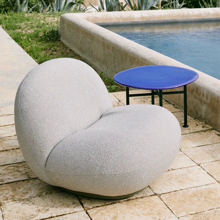 Gubi - Carmel Outdoor Lounge Tisch 75 x 75 cm, black semi matt / clam white