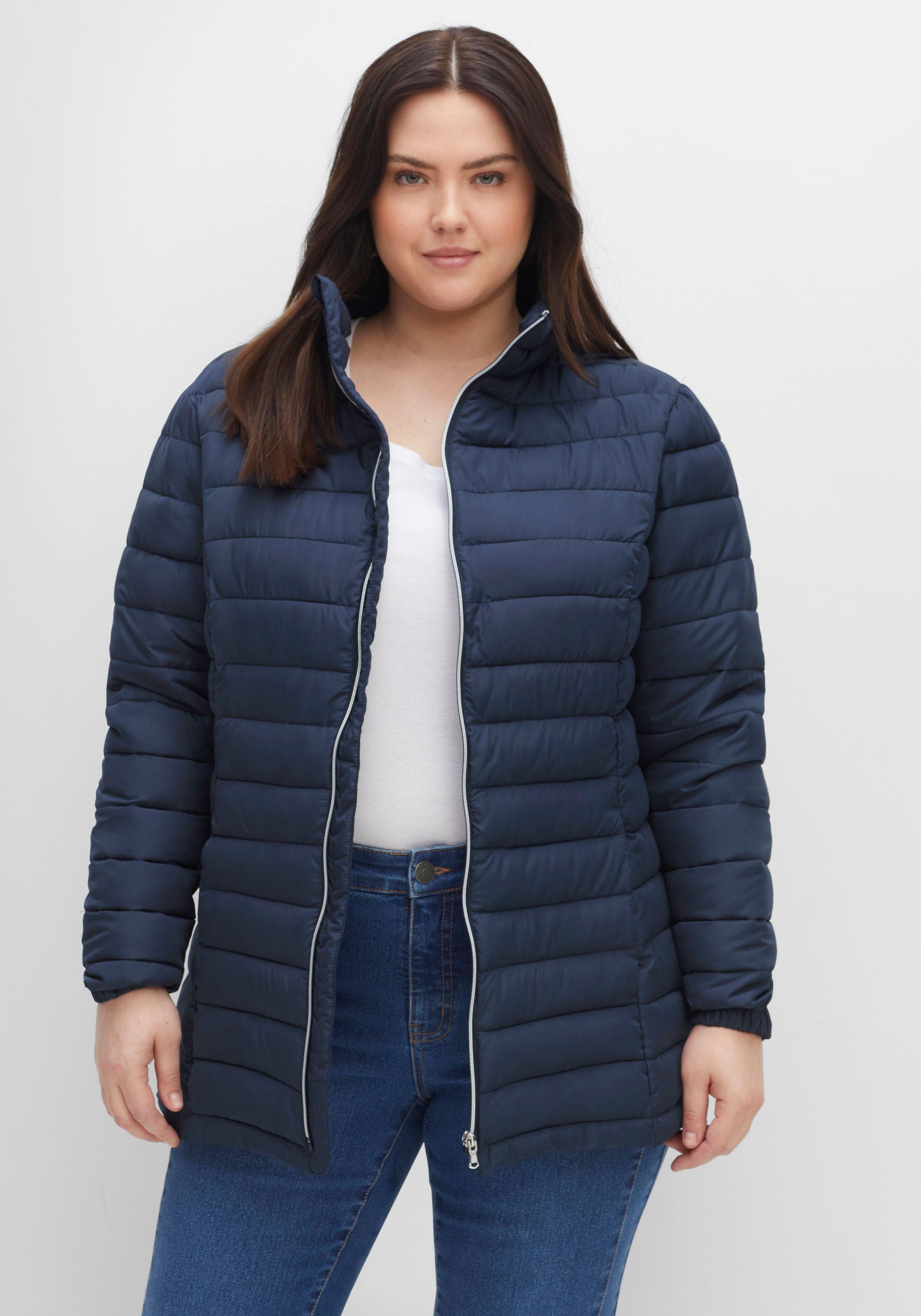 Steppjacke mit Stehkragen und Teilungsnähten