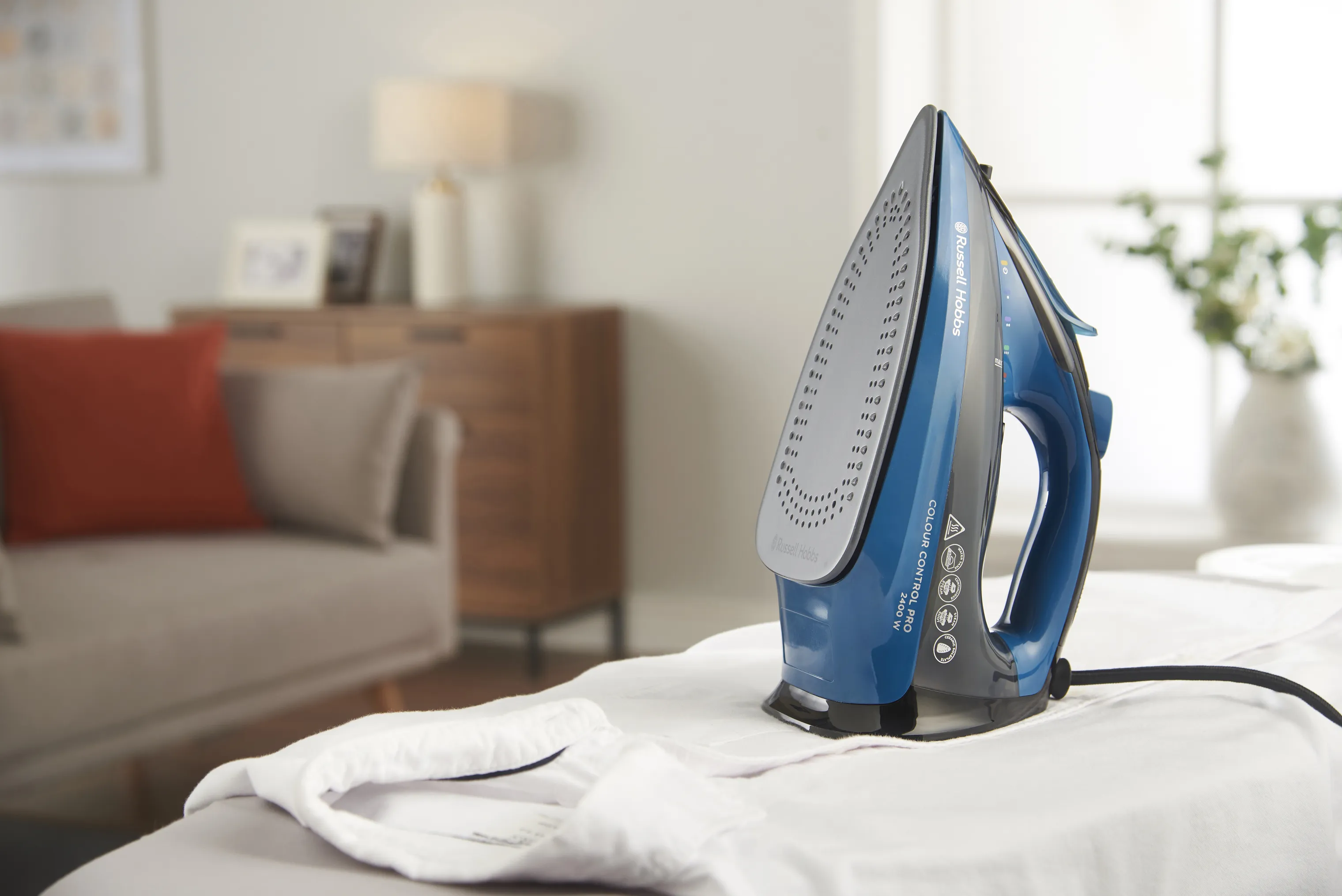 Russell Hobbs Colour Control Pro Strygejern