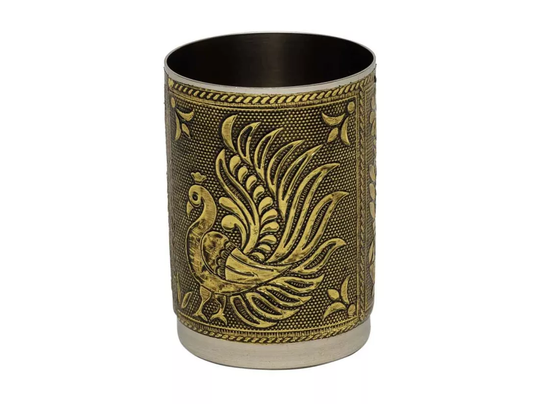 Plateau en métal repoussé doré 25x13x6h
