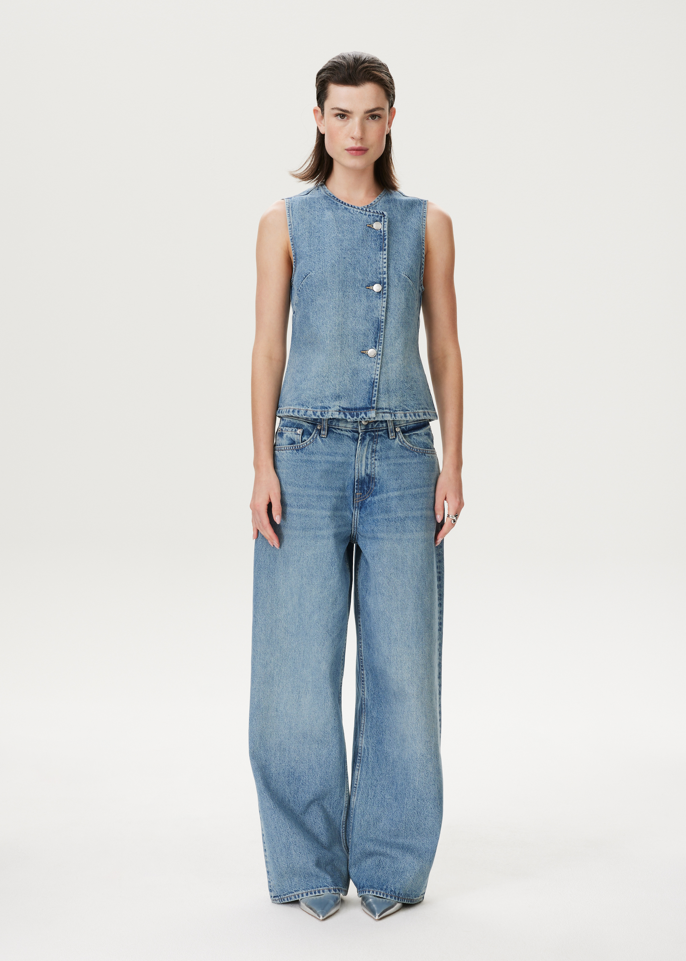 Denim gilet met sierknopen