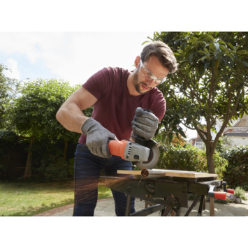 BLACK DECKER haakse slijper BEG010-QS
