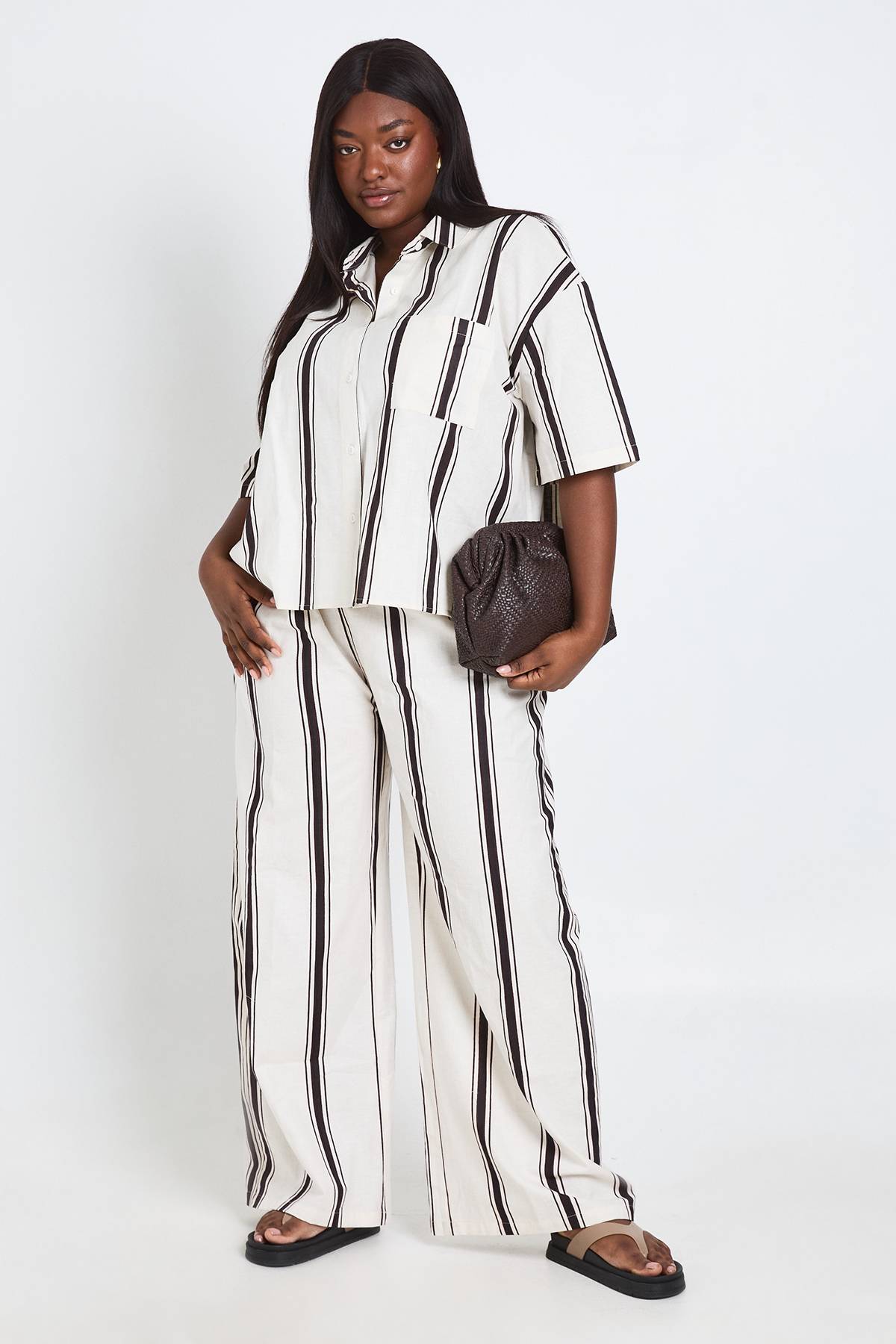 boohoo Chemise Rayée Ample En Lin Grande Taille