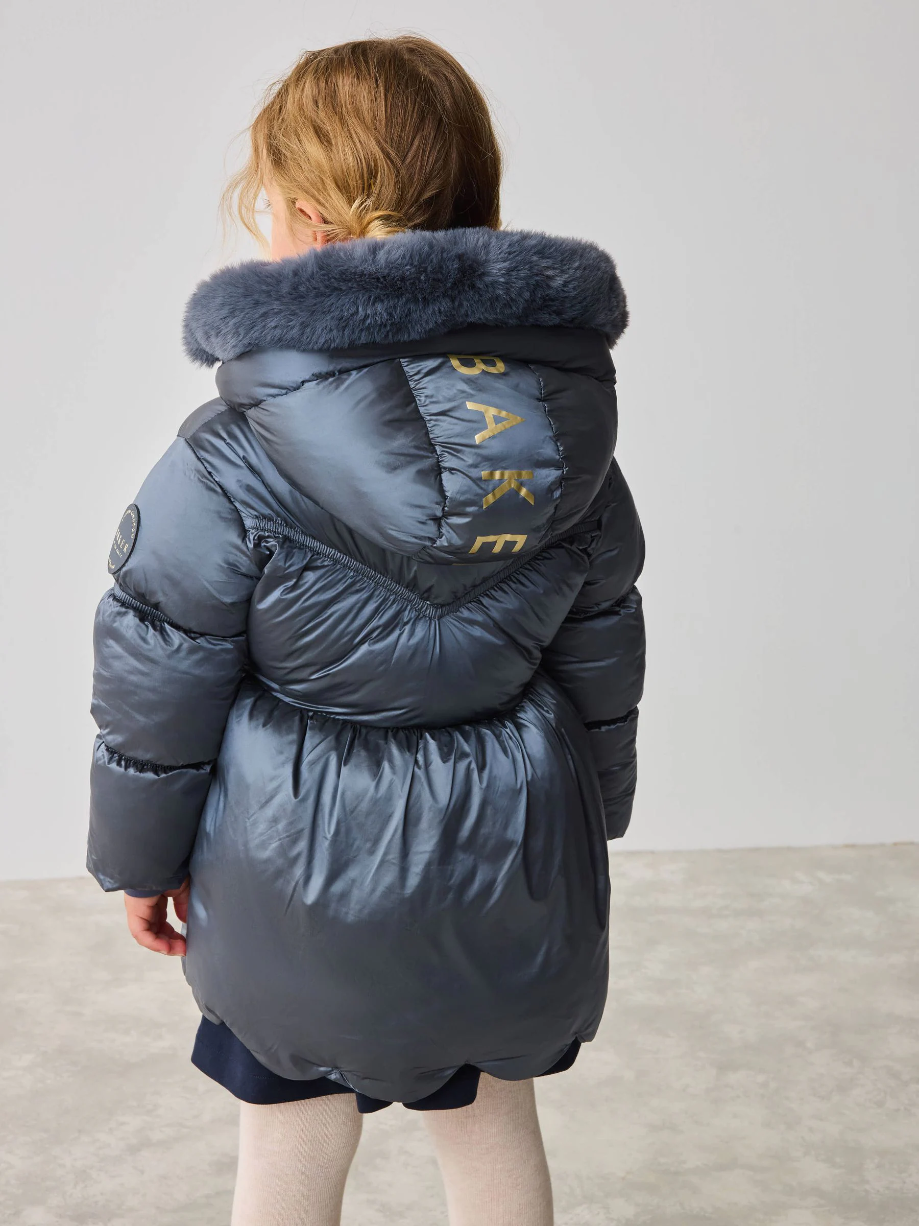 Marineblauw - Baker by Ted Baker Regenbestendige gewatteerde jas met geschulpte rand en afneembare tas