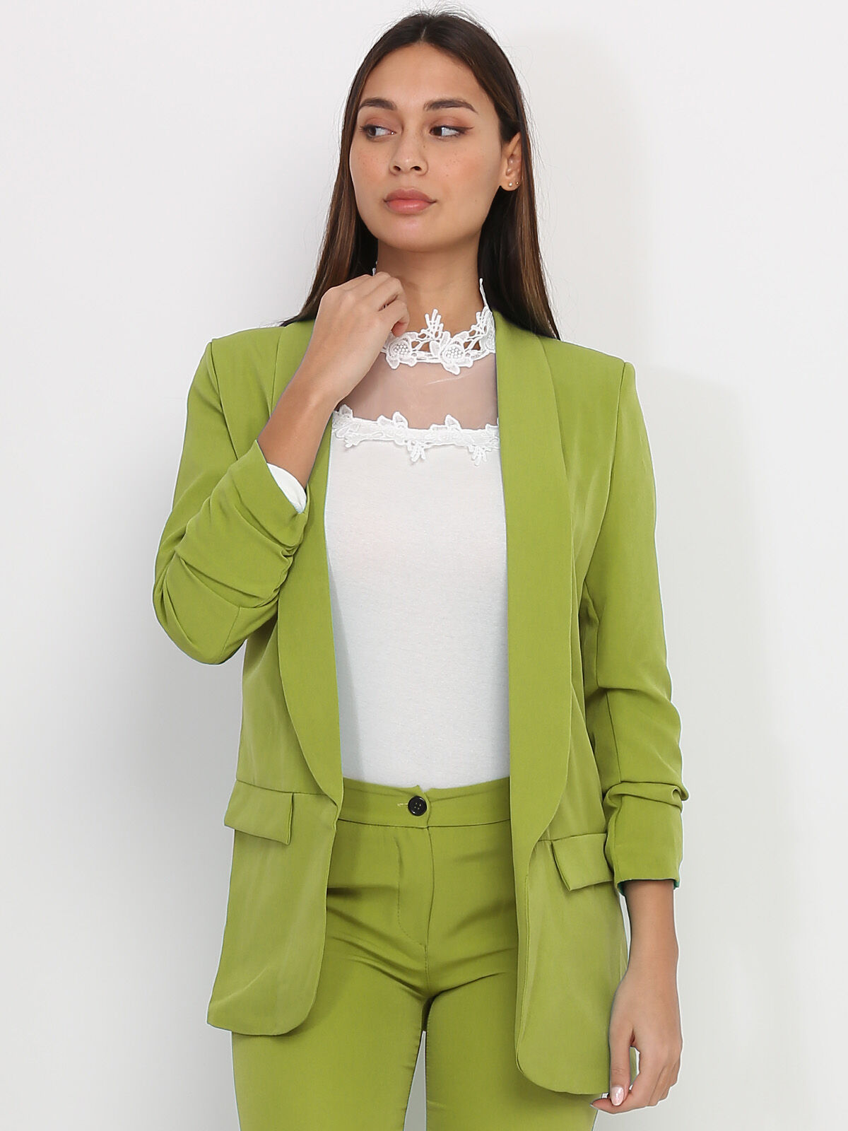 Veste blazer à manches retroussées- Vert olive