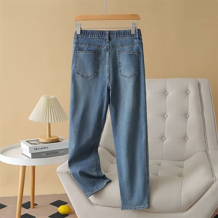 Krezol - Plus Size Applique Cropped Tapered Jeans