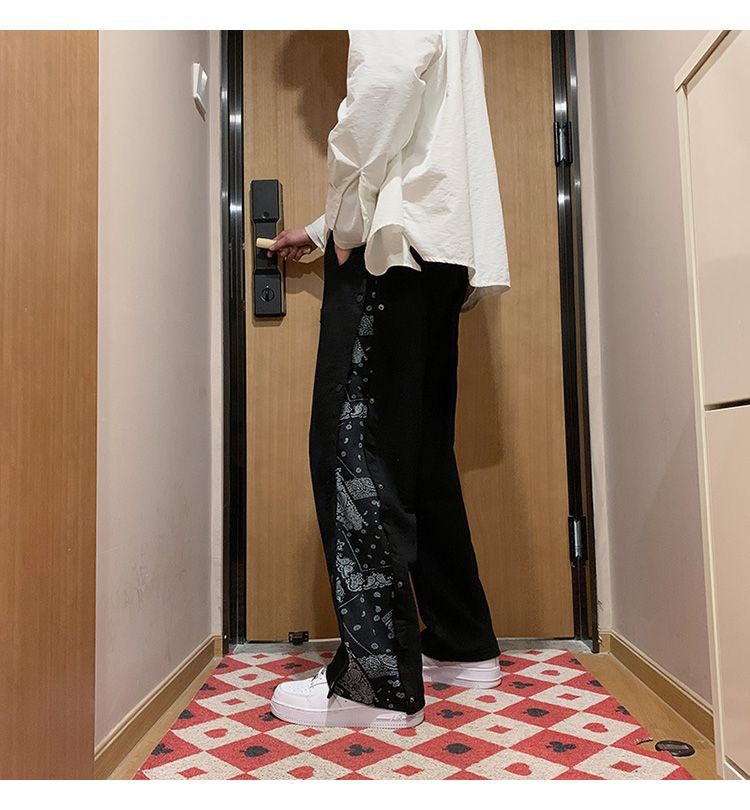 Oakjam - Crop Paisley Panel Sweatpants
