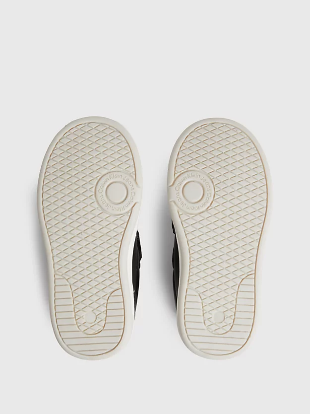 Tênis com fecho de velcro para crianças e adolescentes