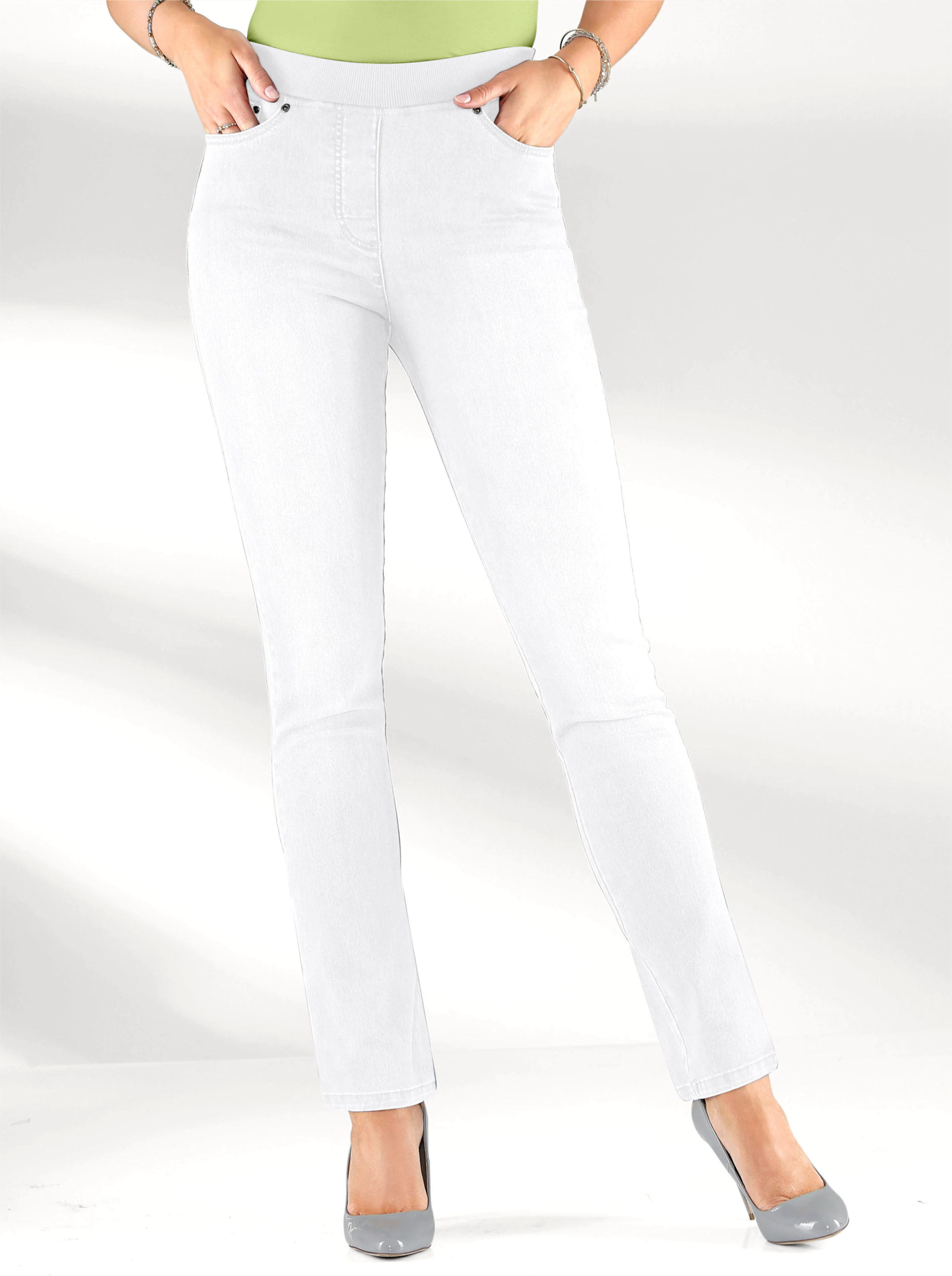 Schlupfjeans in weiß