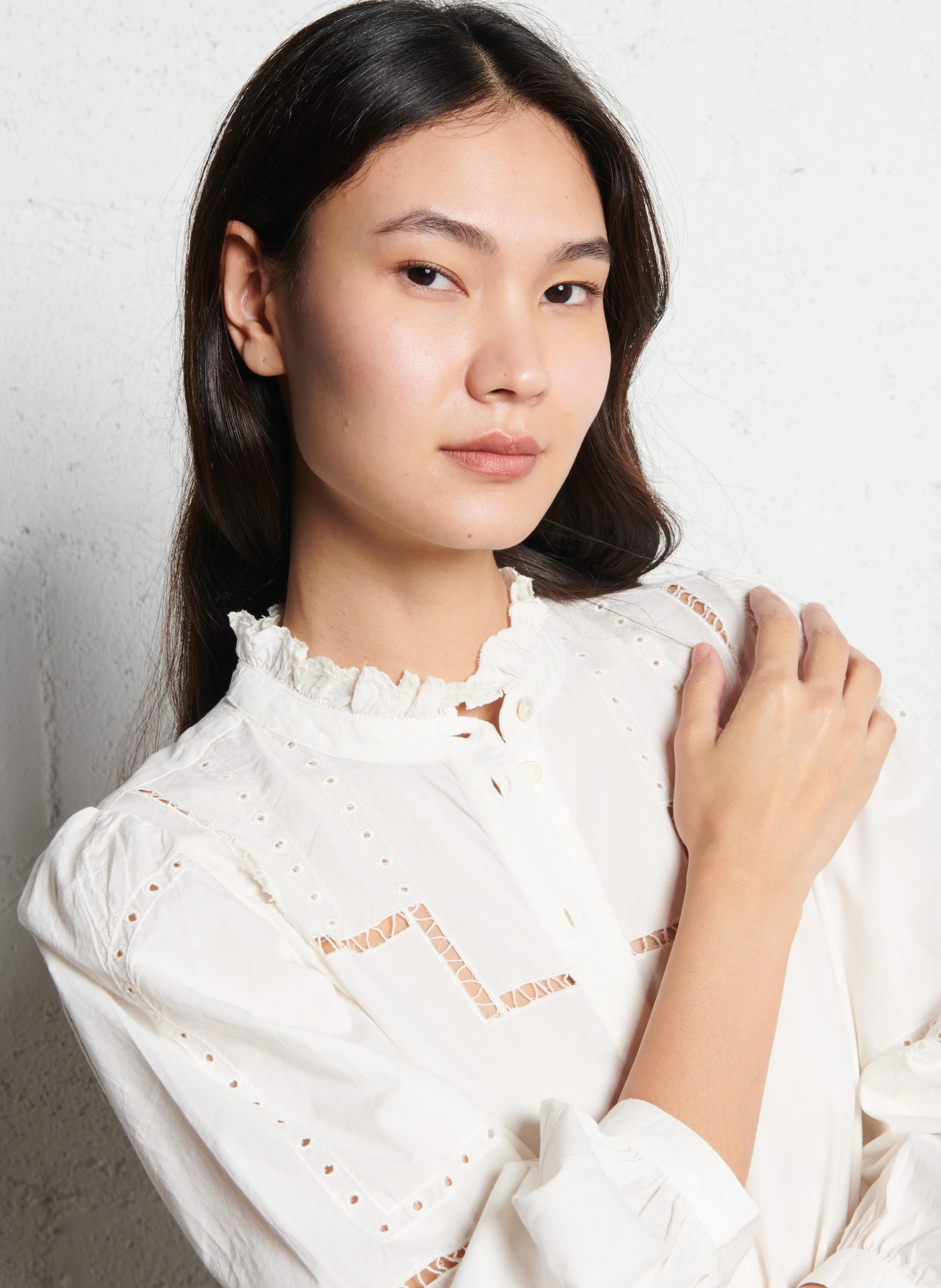 TAMIE - Blouse col victorien droite en coton brodé | Beige