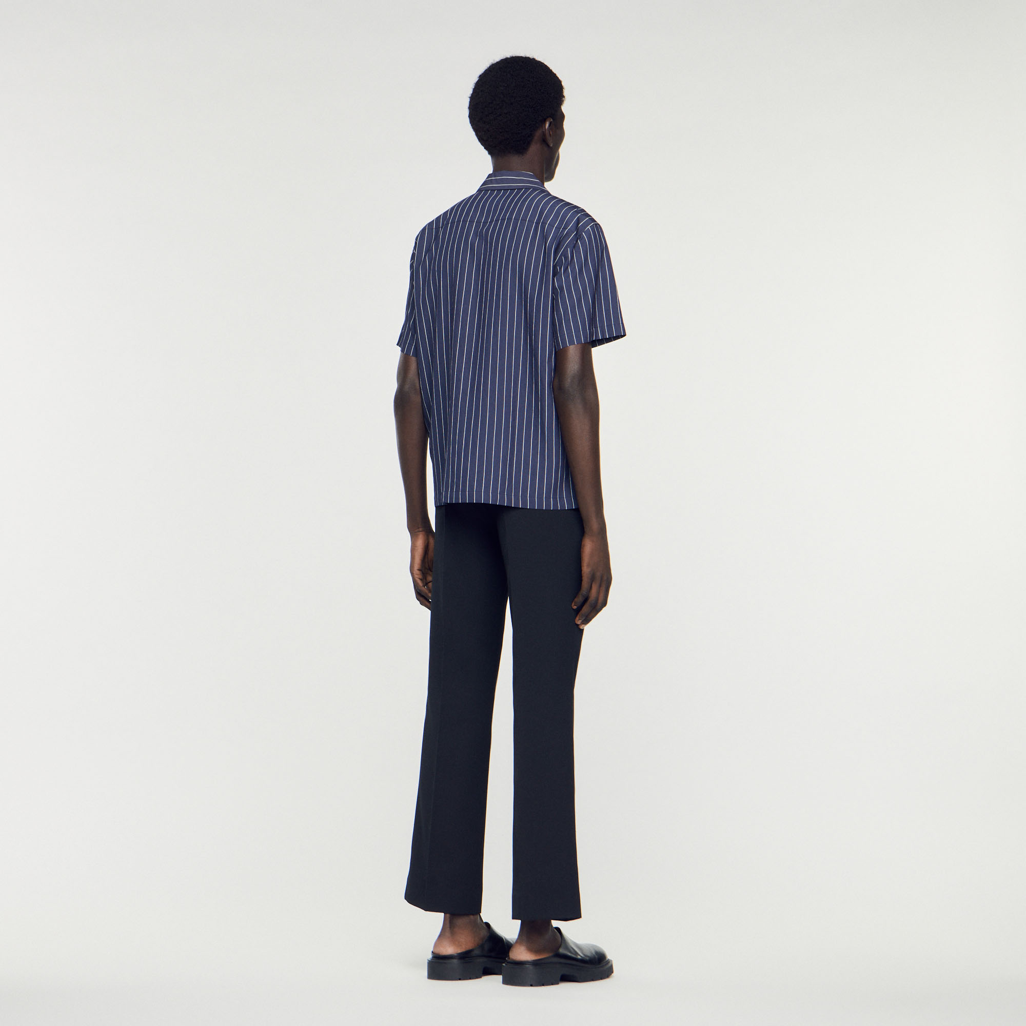 Chemise á manches courtes