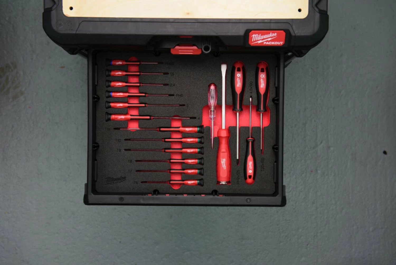 Milwaukee 4932493644 17-delige Schroevendraaierset PACKOUT™ - in foam inlay