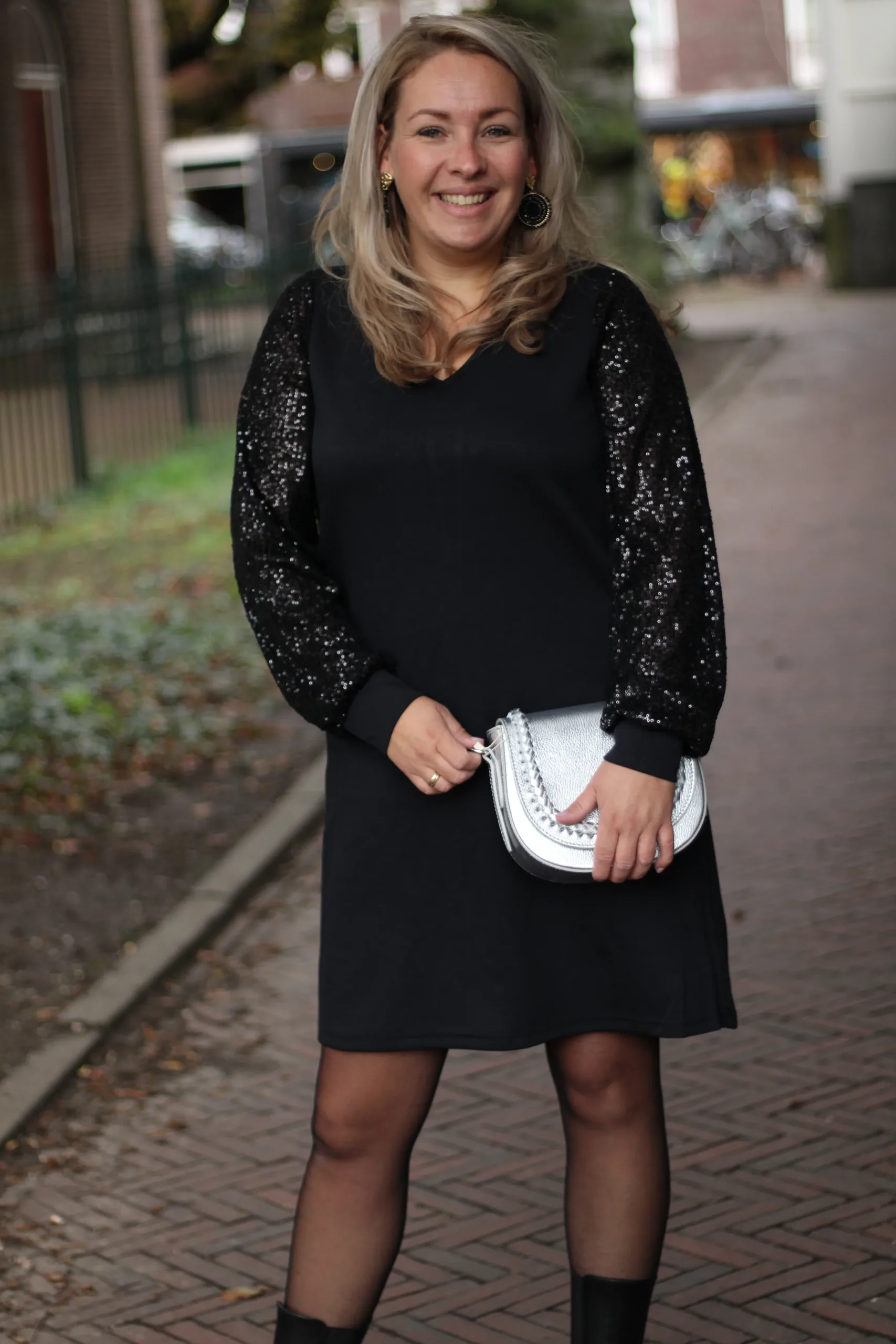 Culture - Chabrina Sequins Dress - Black