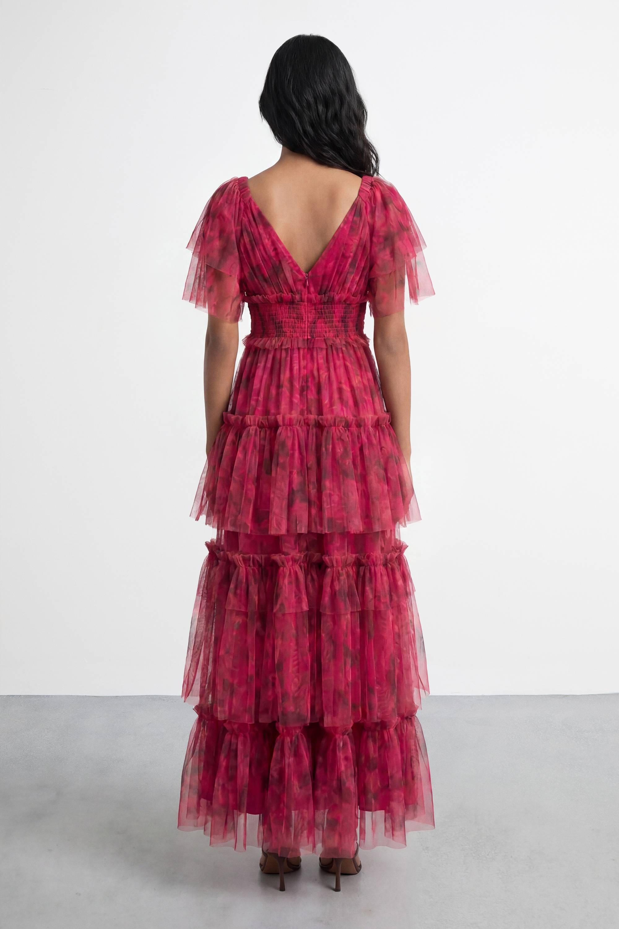 Warehouse Robe Maxi À Volants En Tulle Fleuri Avec Décolleté Plongeant Et Manches Papillon