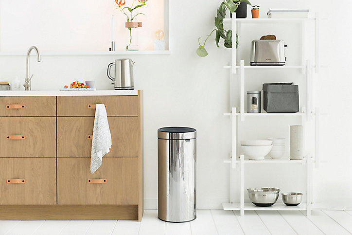 Poubelle à pression coloris métal 30L Brabantia Touch Bin