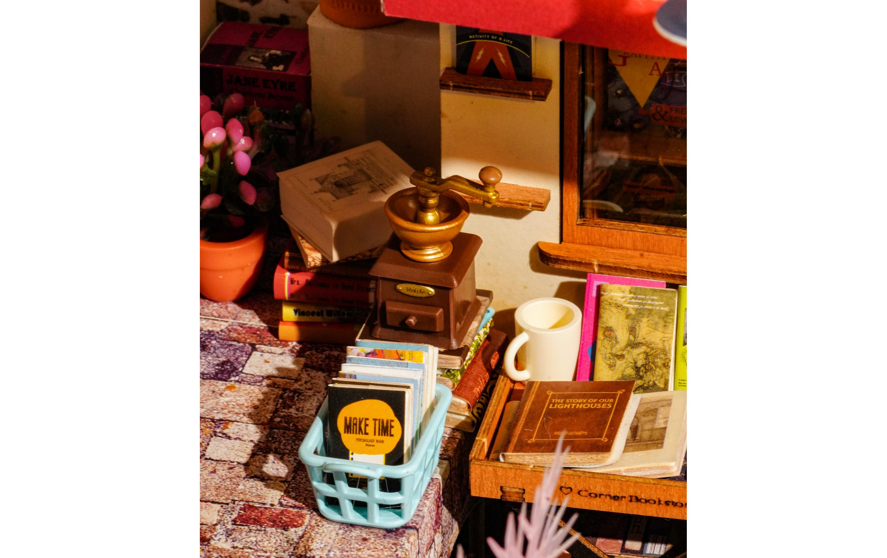 Bausatz Corner Bookstore 108-teilig3D-Puzzle aus lasergeschnittenen Holzteilen