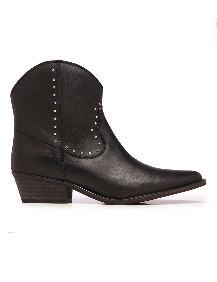 Black Cowboy Boots