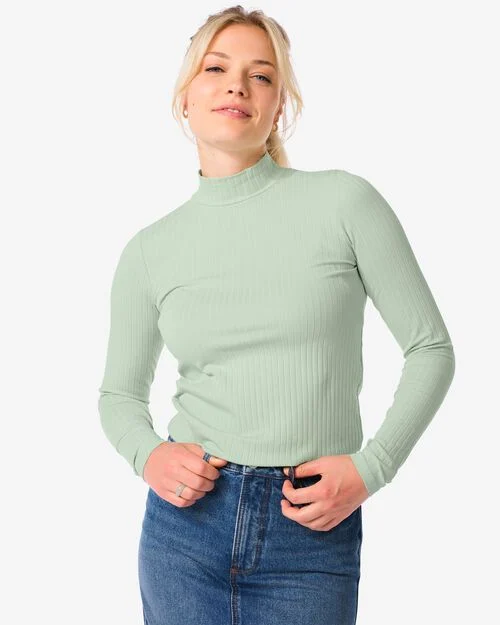 Top pour femmes Caro avec col roulé côtelé vert clair
