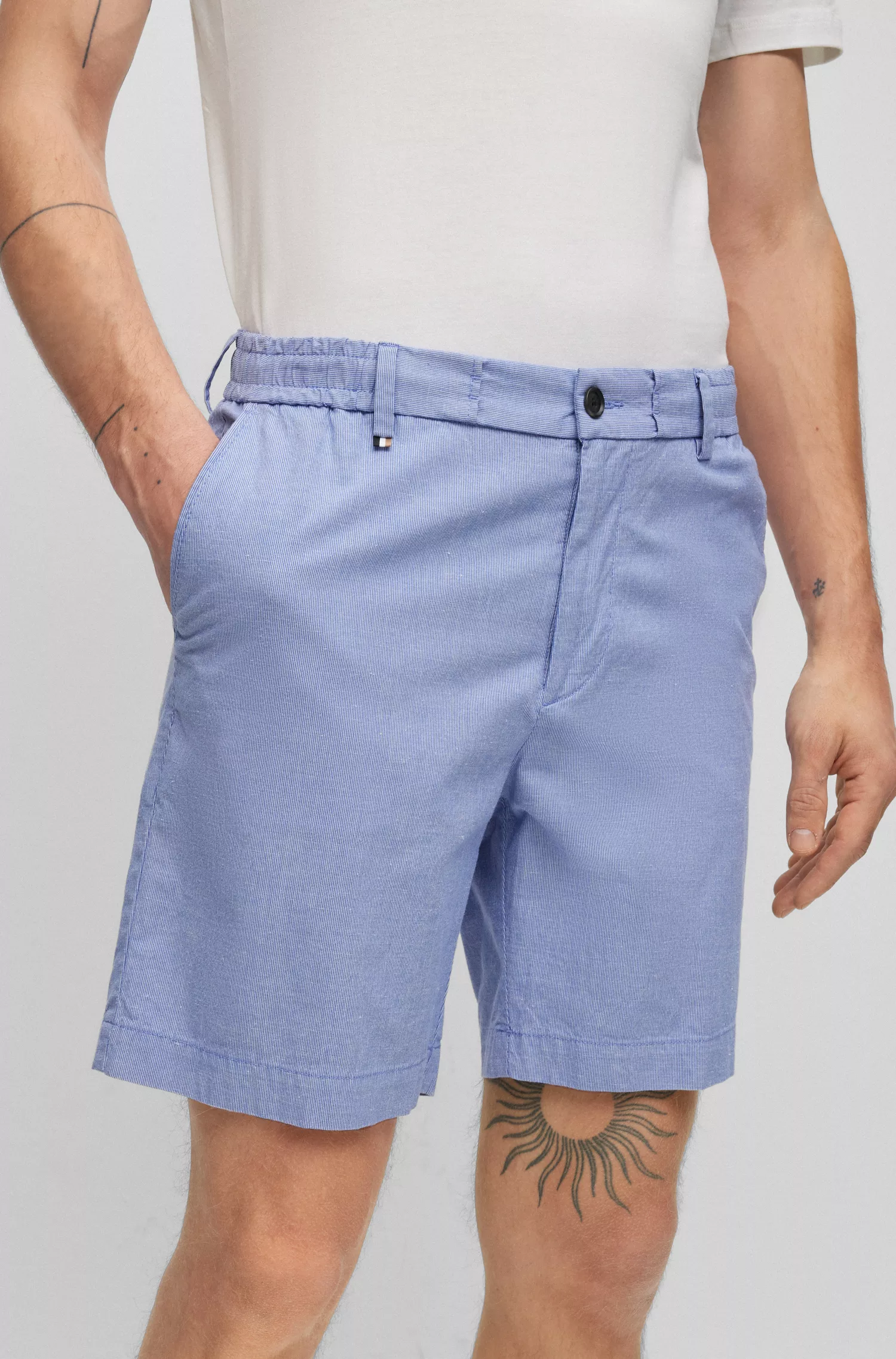 Shorts BOSS pretos de corte justo em popeline de mistura de algodão.