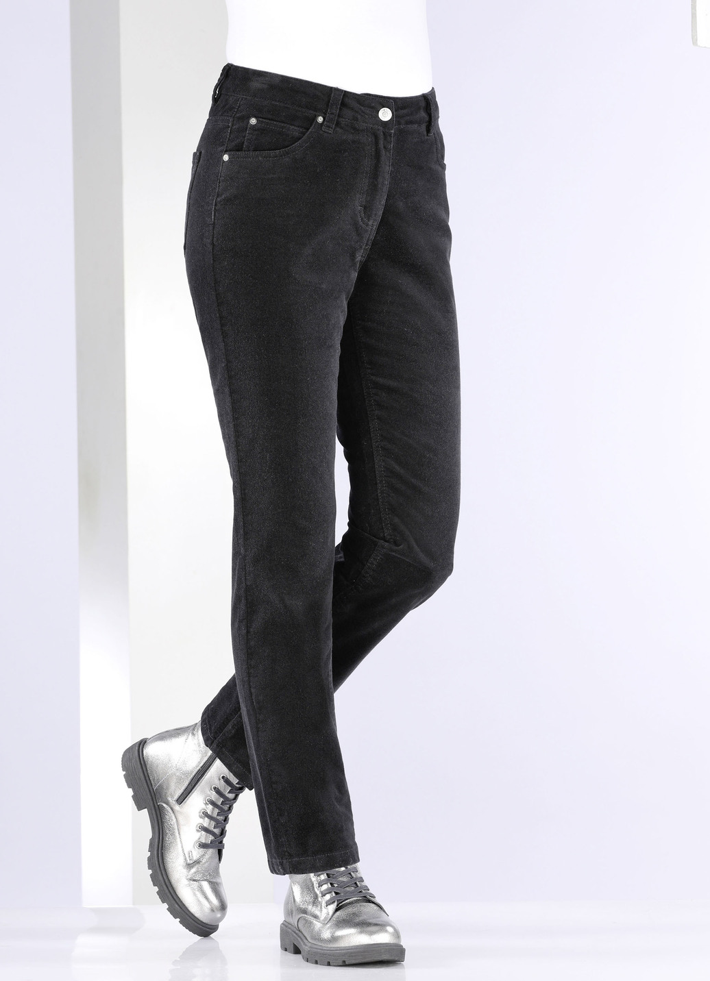 Samtweiche Hose in 5-Pocket-Form