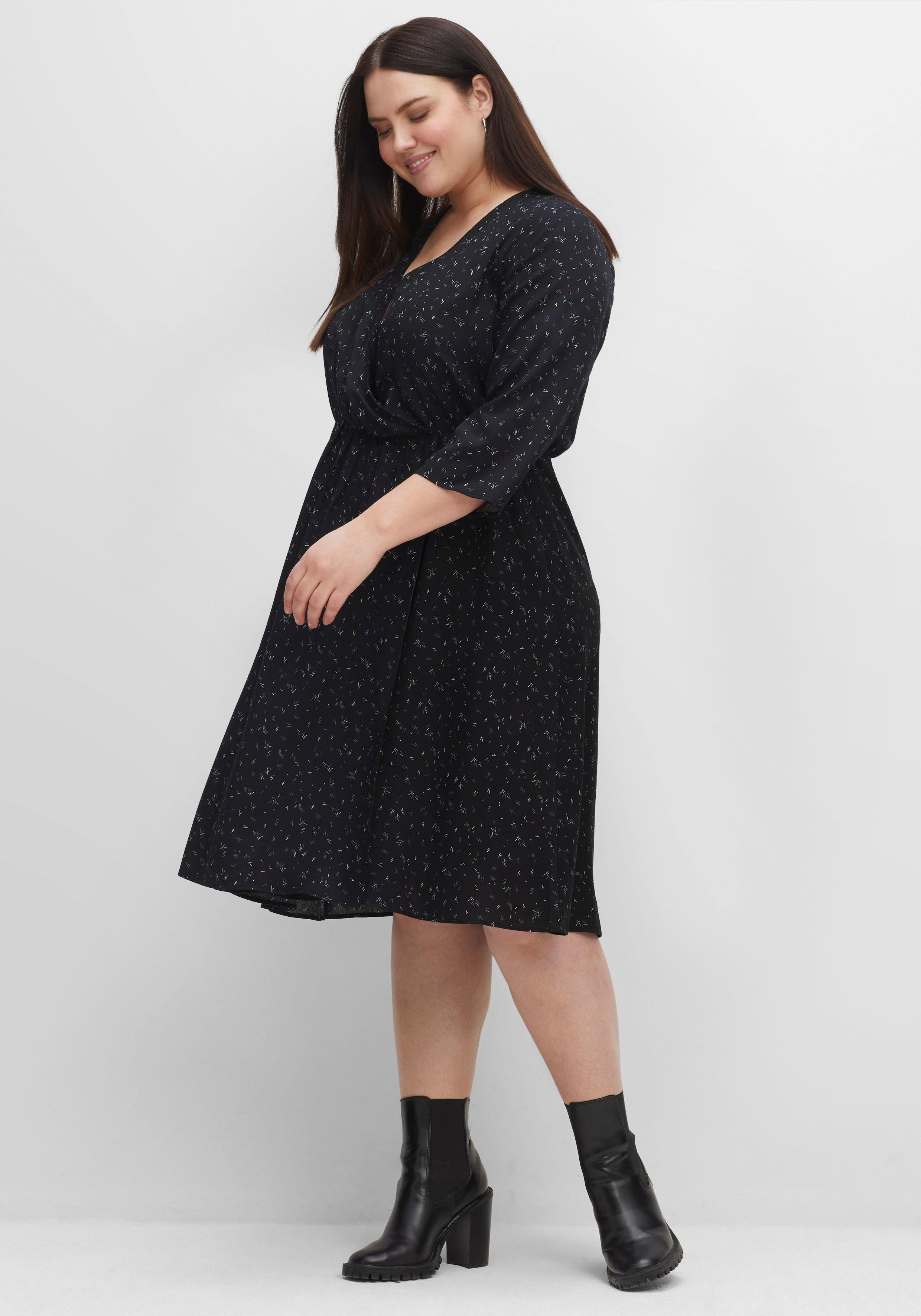 Kleid in Wickeloptik, mit Alloverprint