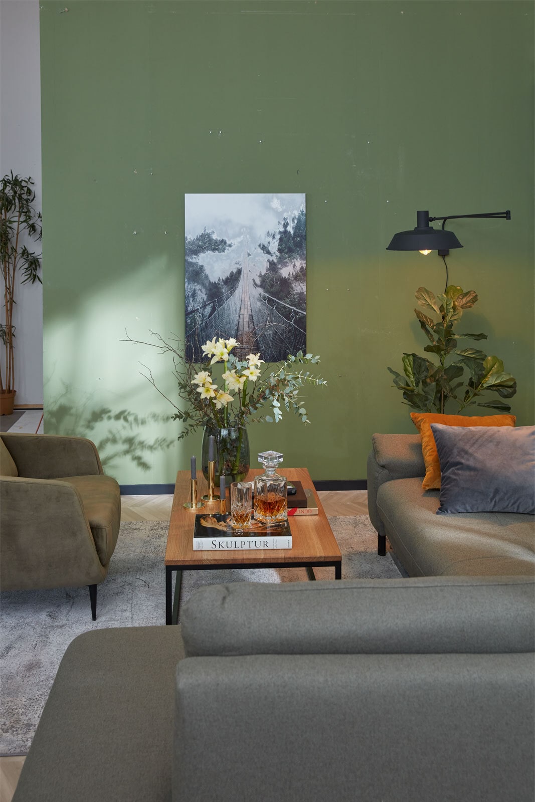 Couchtisch ROB 110 x 38 x 60 cm in Braun/Schwarz