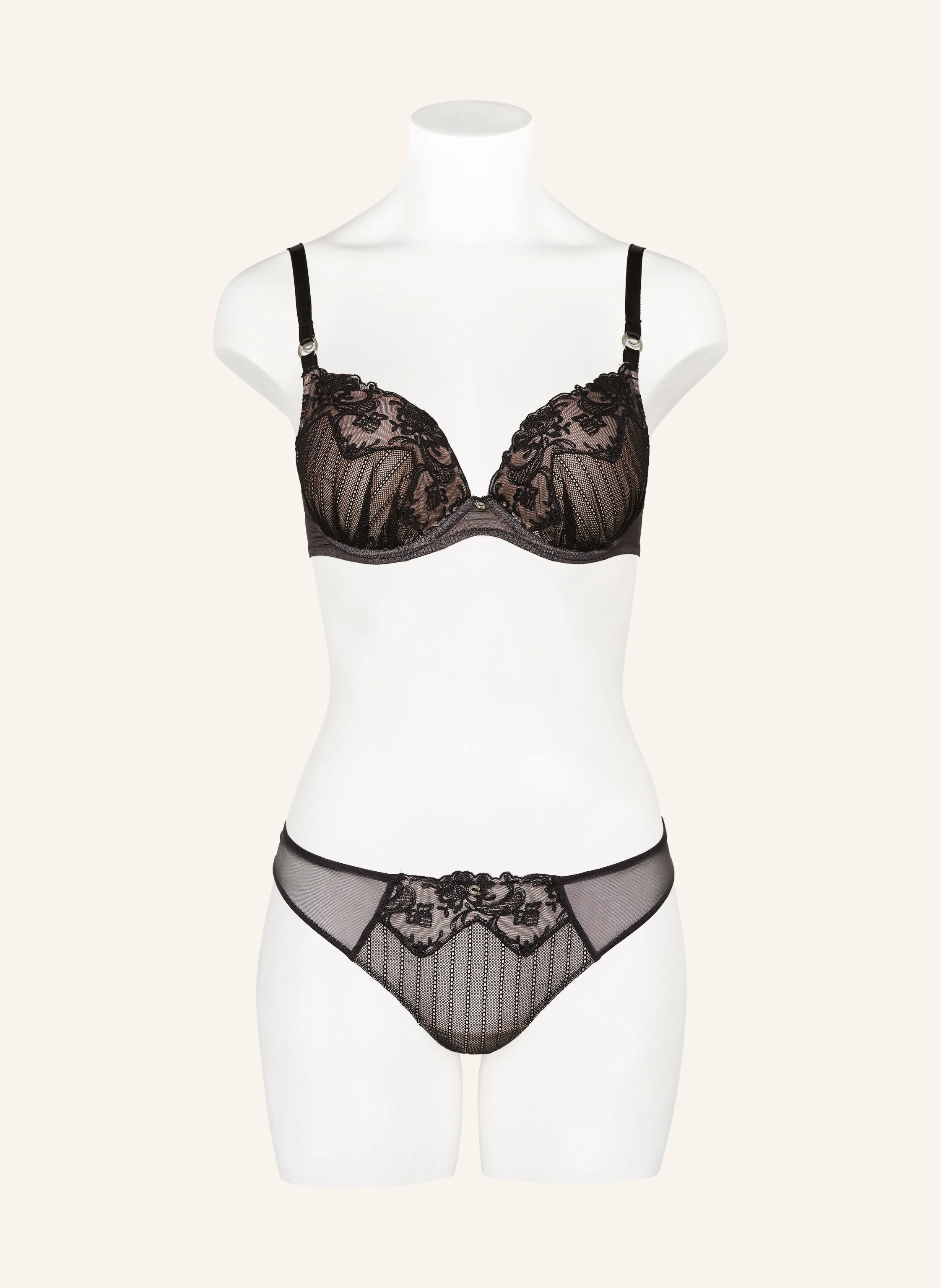 CHANTELLE String CABARET SAUVAGE