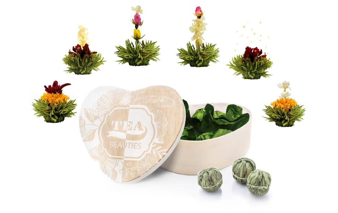 Erblühtee Kugeln Mix grüner Tee 6er HolzherzboxTeeblumen Probierset mit verschiedenen Teerosen
