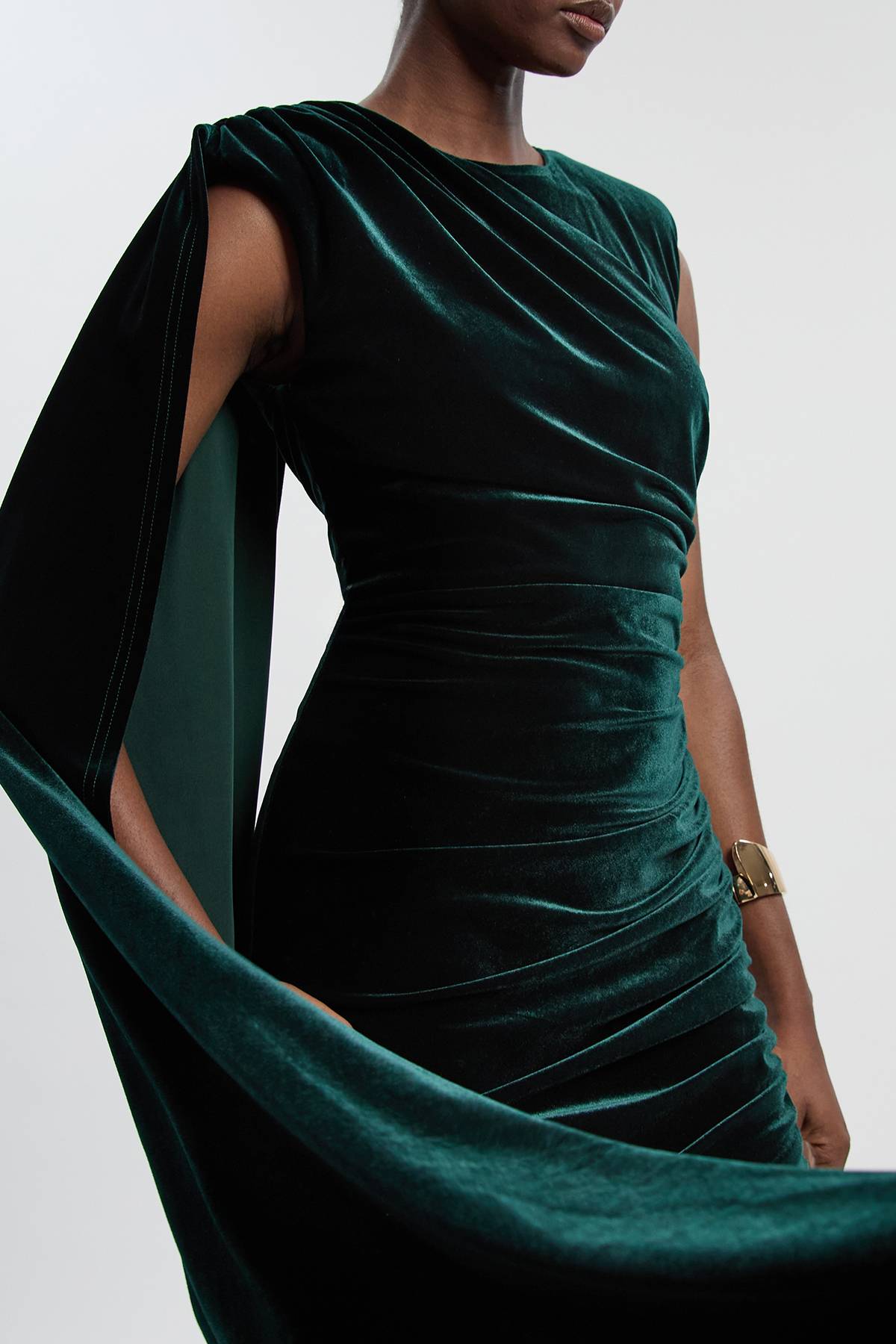 KarenMillen Robe Longue en Velours Stretch à Col Rond et Épaules Cape