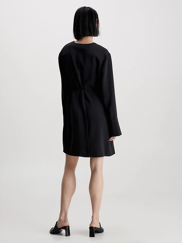 Vestido de sarja estruturado com modelagem relaxada